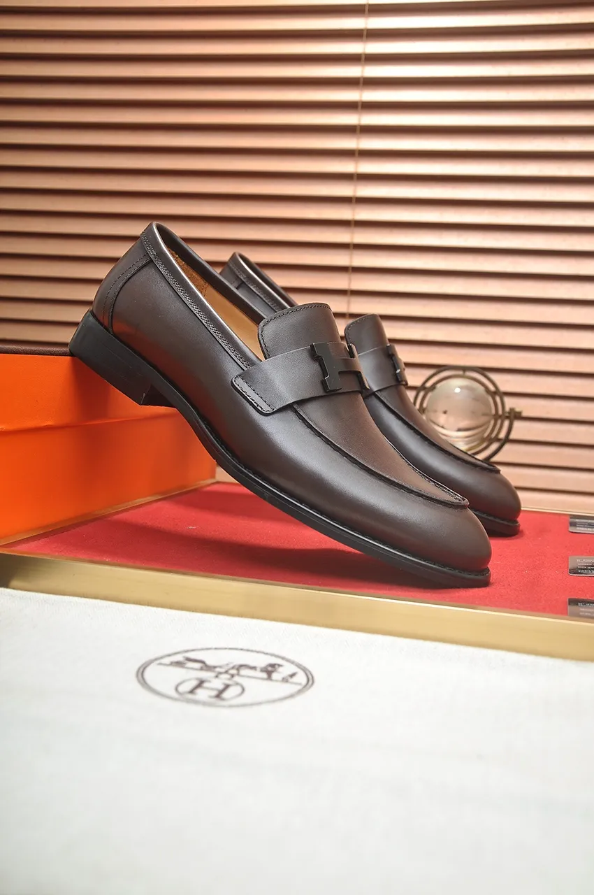 Men's shoes💰520💶[HERMES] (cowhide lining)🍀Italian top luxury🍀He does not pursue novel styles and gorgeous colors, but attracts the favor of successful men with his flawless, elegant and classic style. Formal leather shoes This very comfortable, simple and stable style allows you to easily match any style! The pattern is absolutely 1:1 refined from the original case, and we strive for excellence in materials, imported cowhide + cowhide lining💪💪💪extraordinary texture👍! .Code number: 38-45 (45 customized)